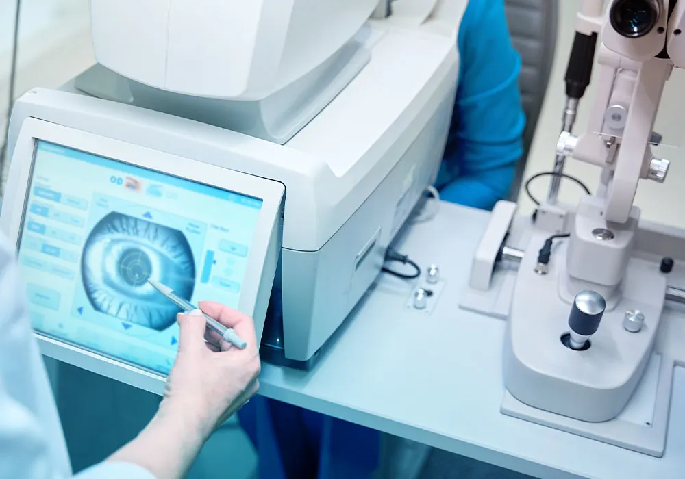 Doctor performing detailed corneal mapping before Ultra LASIK surgery at Magrabi Hospital